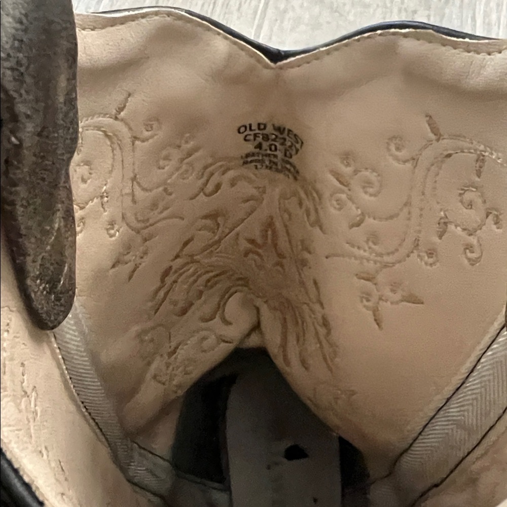 Old West Tan and Brown Embroidered Boots - Picture 3 of 6